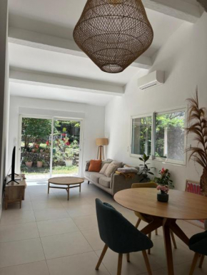 Villa au fond d'une impasse au calme proche mer